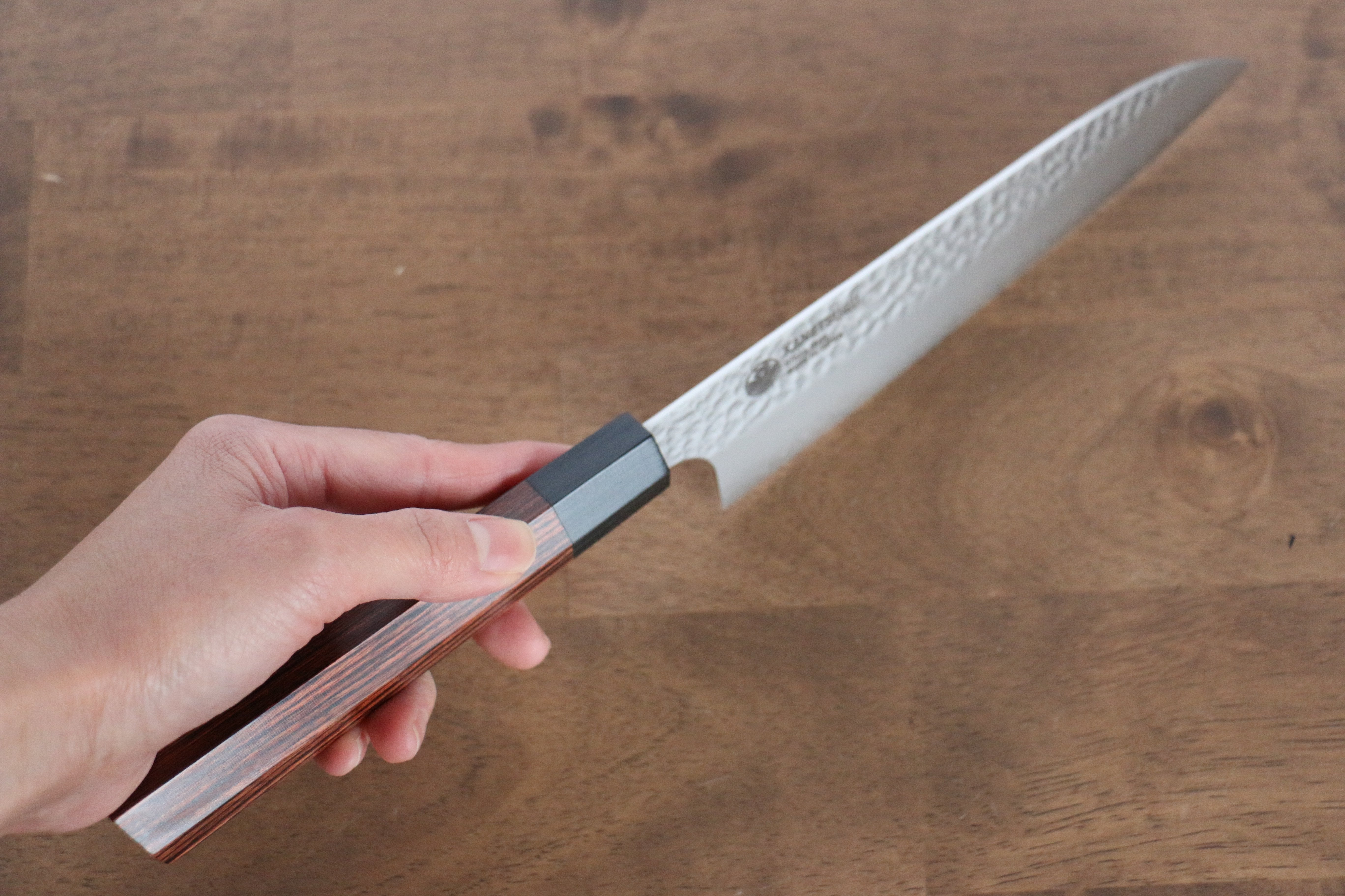 Seki Kanetsugu Heptagon Wood VG10 Hammered Santoku 170mm Pakka wood (heptagonal) Handle - Seisuke Knife