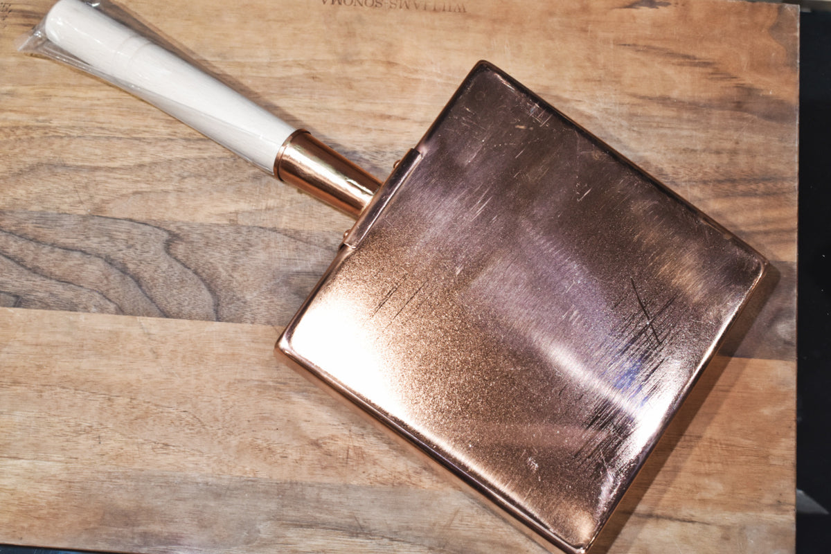Egg Frying Pan - Copper with Wooden Lid - Seisuke Knife